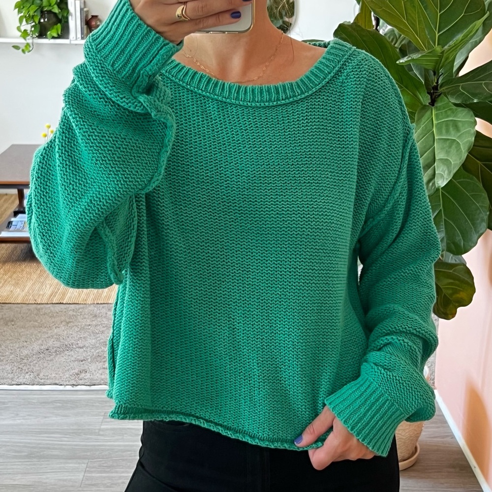 FREE PEOPLE CROPPED SWEATER